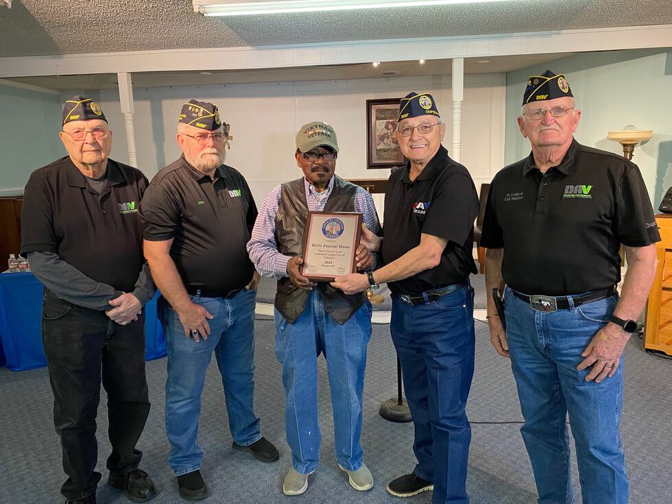 Wells Funeral Home awarded DAV plaque