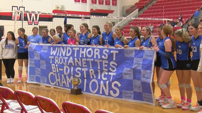 Windthorst volleyball after winning bi-districts.